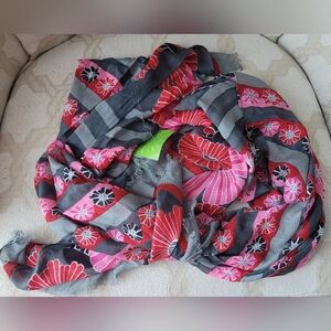 NEW VERA BRADLEY SOFT FRINGE SCARF CHERRY BLOSSOMS LIGHTWEIGHT GREY RED PINK